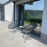 Kucica Na Brdu Brda (Sarajevo)