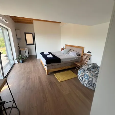 Apartment Kucica Na Brdu *