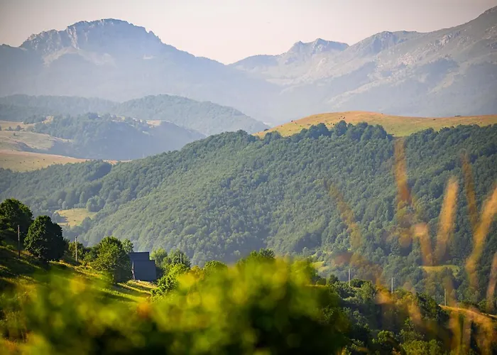 Kucica Na Brdu Brda (Sarajevo)