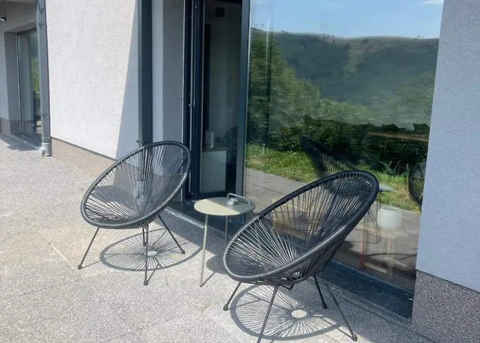 Kucica Na Brdu Brda (Sarajevo)