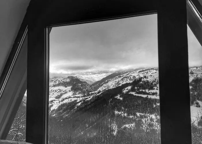 Kucica Na Brdu Brda (Sarajevo)